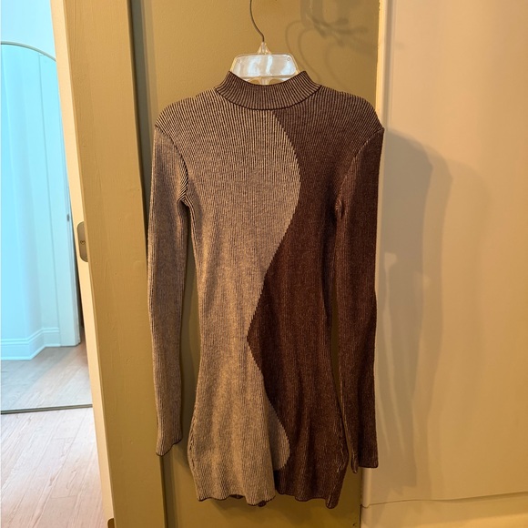 Two-Tone Ribbed Mini Dress - Picture 2 of 3